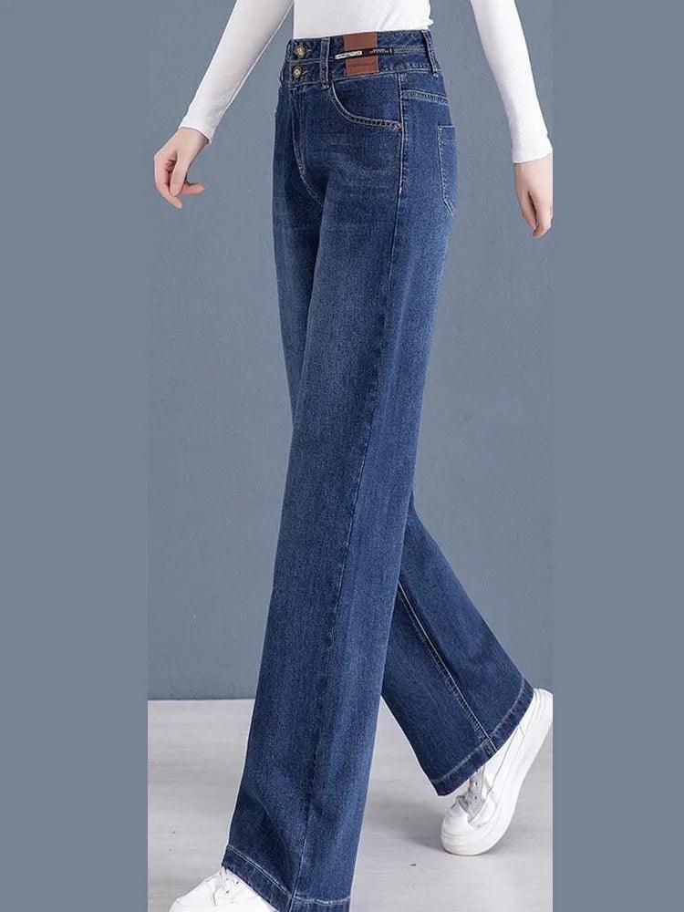 Calça Clara em Jeans Premium com Corte Reto e Cós Alto