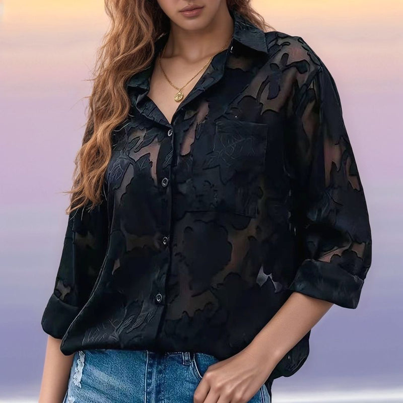 [Compre 1 e Leve 2] Camisa Charlotte com Estampa Floral e Detalhes Translúcidos