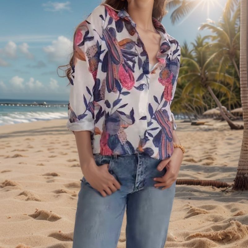 Camisa Feminina Tropicalia em Tecido Leve com Estampa Floral Exclusiva